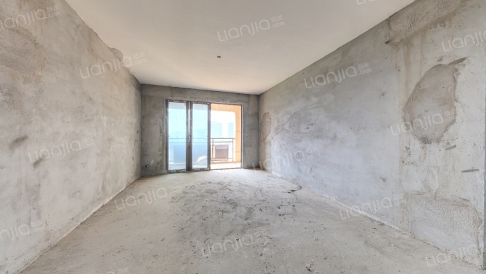 华硕御龙苑二手房实景图