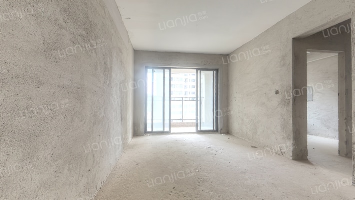 鹏达南山壹号二手房实景图