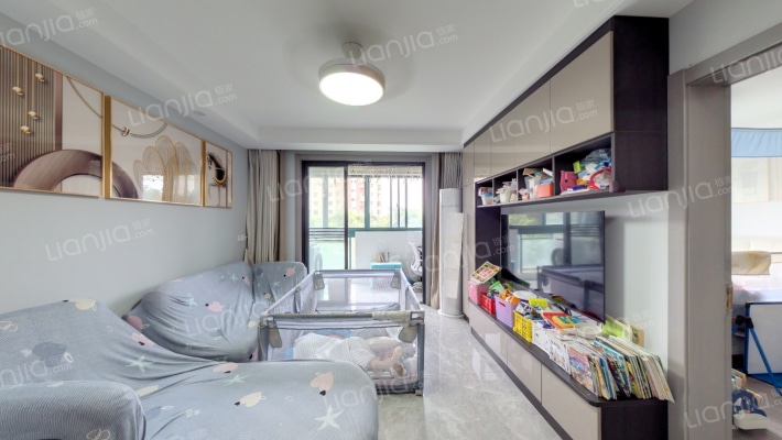 银泰苑二手房实景图