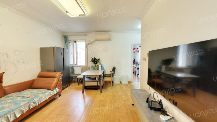 芳馨园二手房实景图