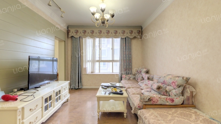 EE康城二手房实景图