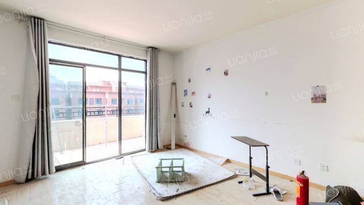 悦湖山院二手房实景图