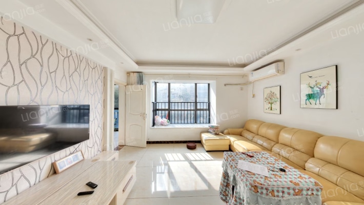 中航山水蓝天二手房实景图