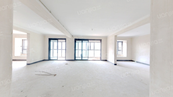 辉逸云庭二手房实景图