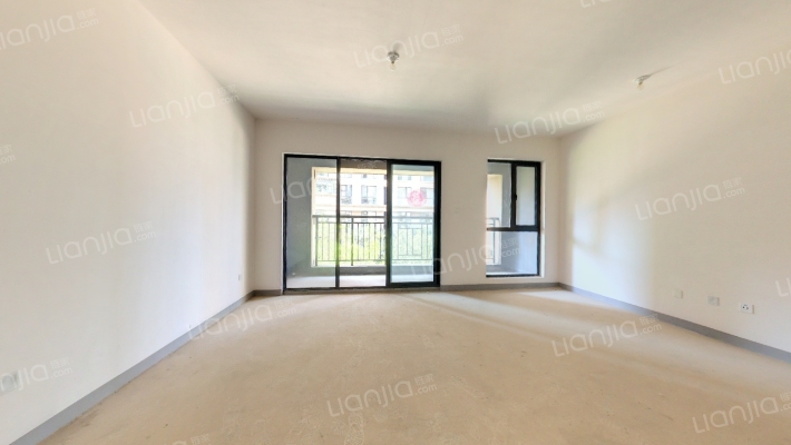 万科银海泊岸澜庭二手房实景图