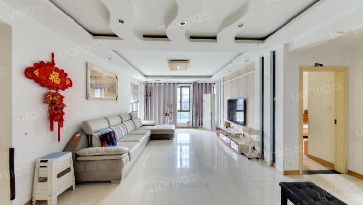 中惠爱丁堡二手房实景图