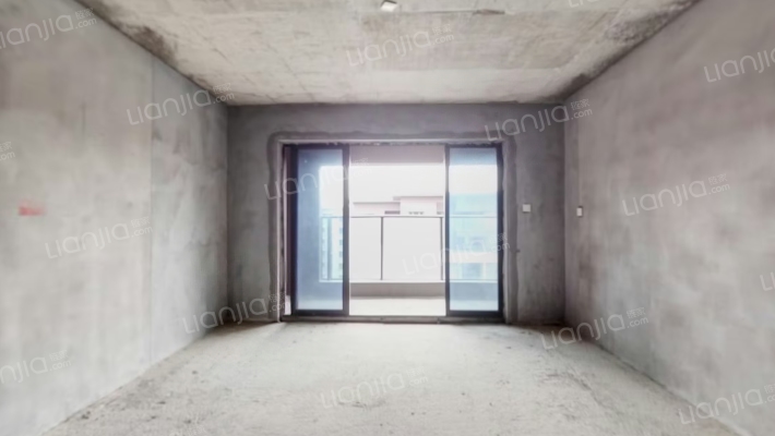 融创揽云府东苑二手房实景图