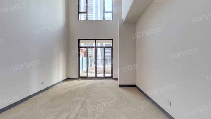 保利领秀山六峰墅二手房实景图