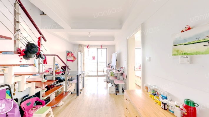 小平岛揽海名寓二手房实景图