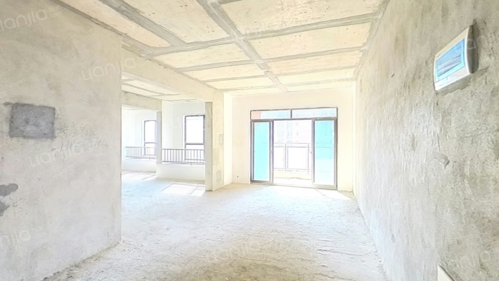 天嘉天樾二手房实景图