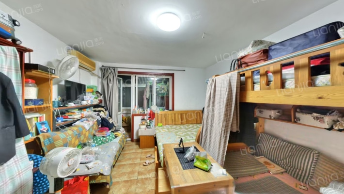 东革新里40号院二手房实景图