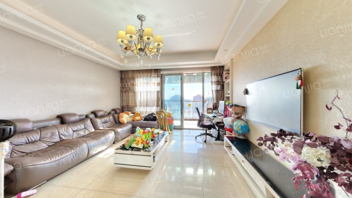 君临天下二手房实景图