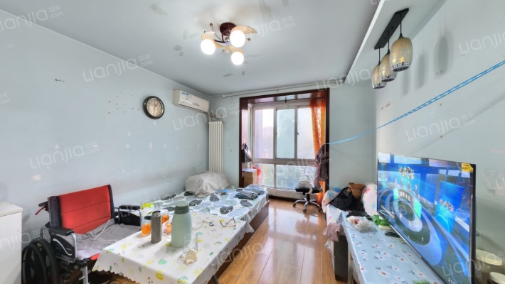 首座绿洲二手房实景图