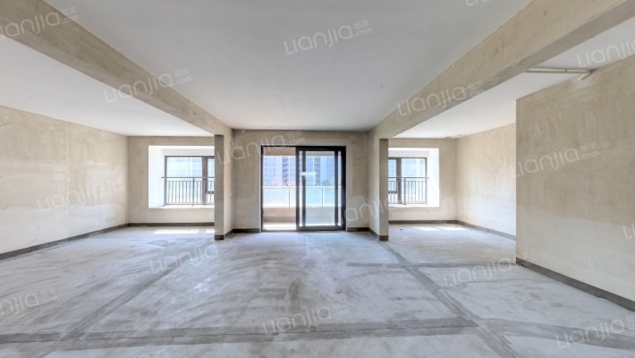 融创雍荣园二手房实景图