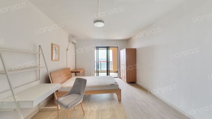 世茂锦绣长江五期二手房实景图