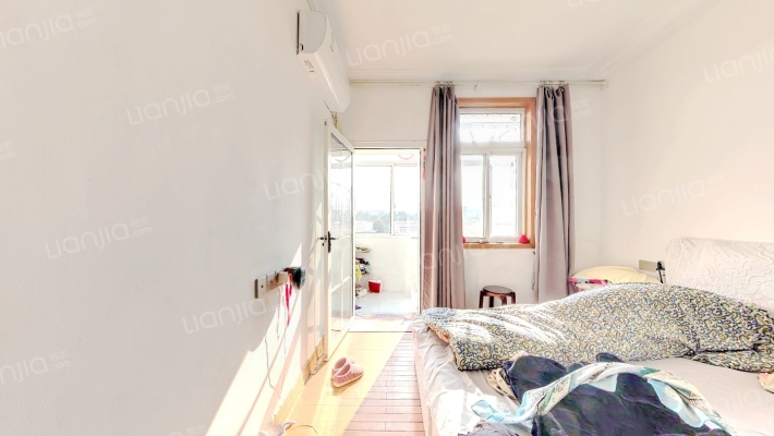 东航卫岗小区二手房实景图