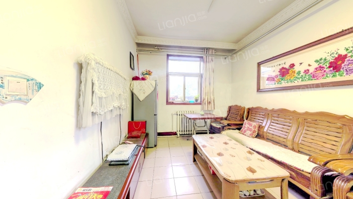 公交宿舍二手房实景图