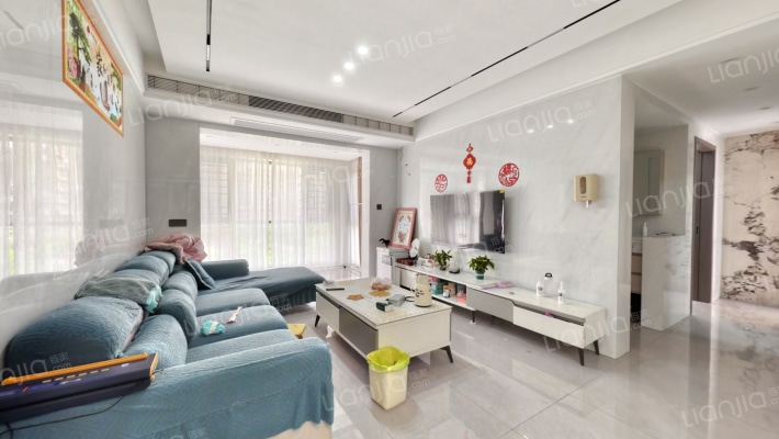 世茂福晟钱隆华府二手房实景图