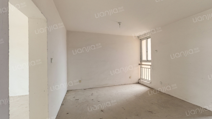 逸馨花苑二手房实景图