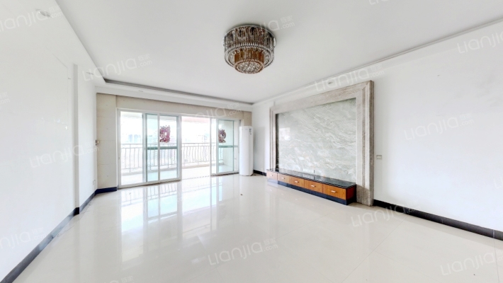 汇港豪苑二手房实景图