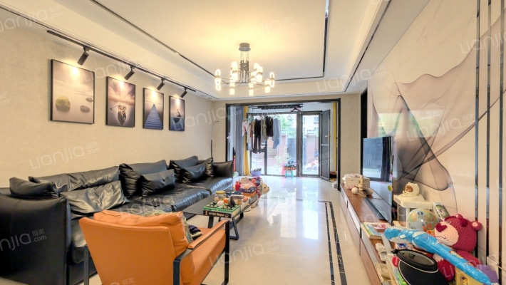 万科长江府二手房实景图