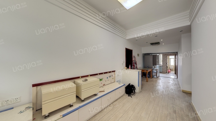 省发改委宿舍二手房实景图