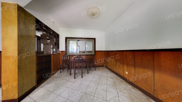 流虹路45号二手房实景图