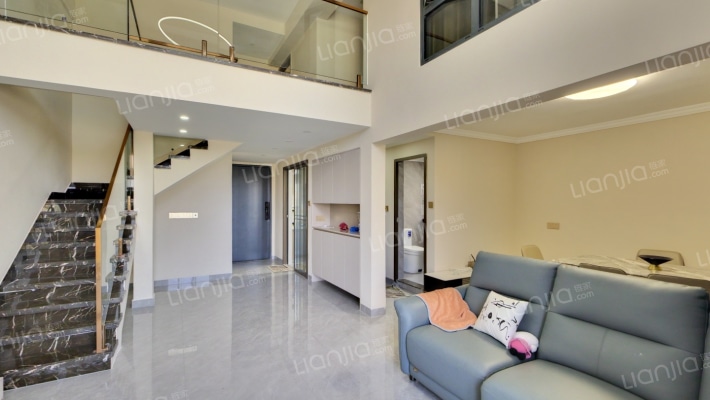 润发广场二手房实景图