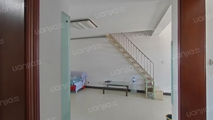 绿化路五号院二手房实景图