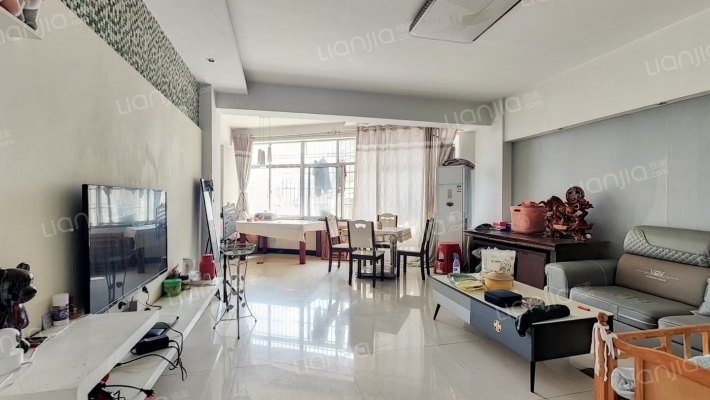 俊龙大厦二手房实景图