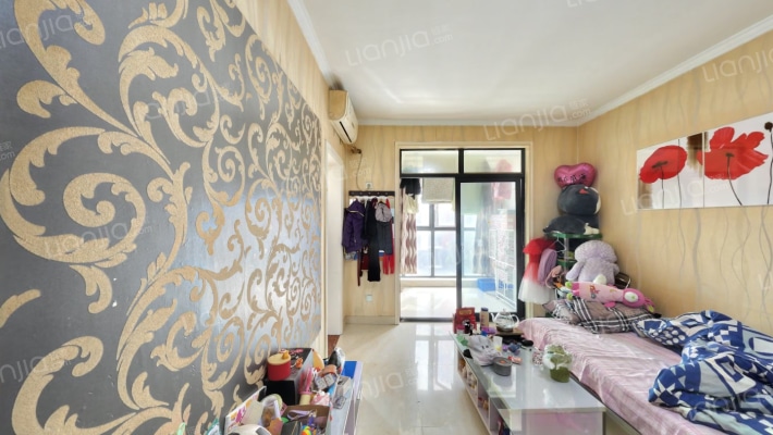 青年城二手房实景图