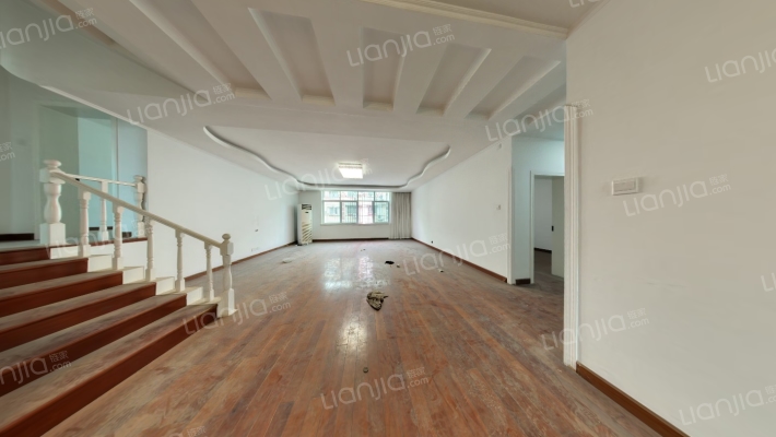 中国人民保险公司德阳分公司宿舍二手房实景图