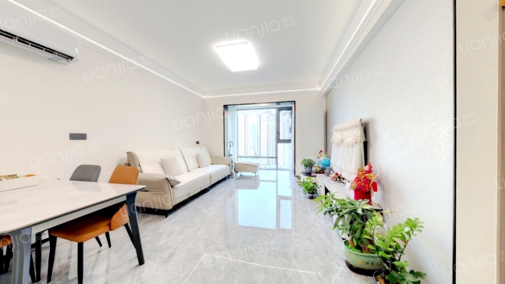 蓝巢逸品二手房实景图