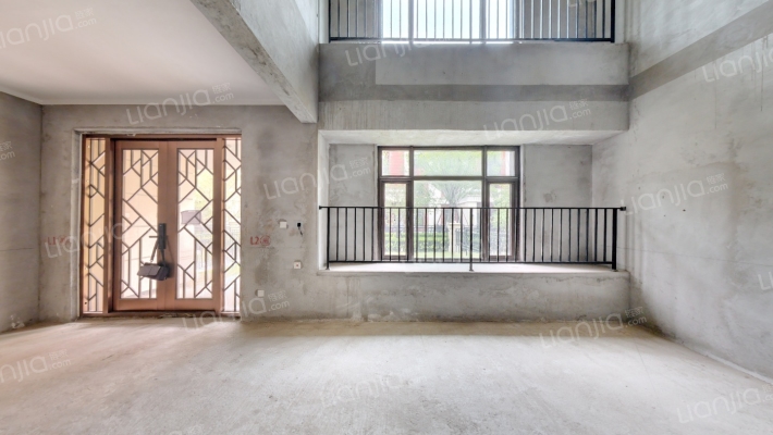 枫华西湖半岛二手房实景图