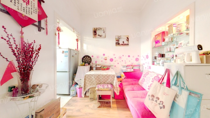 为群四村二手房实景图