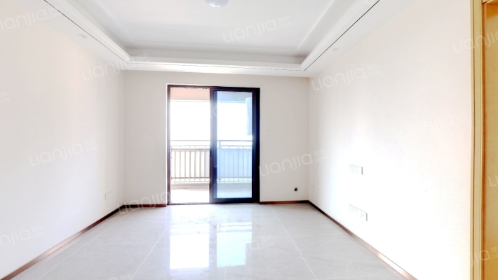 天汇龙城龙华苑二手房实景图