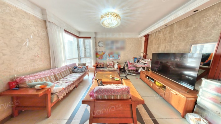 锦泰公交花苑二手房实景图