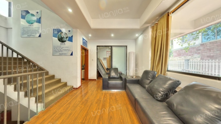 邕江湾别墅区二手房实景图