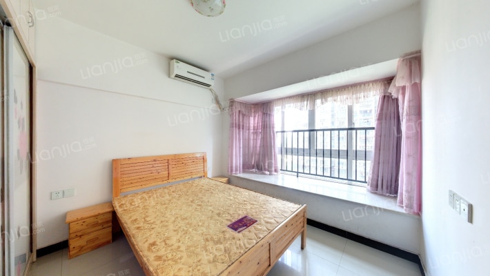 金鹏两江时光二手房实景图