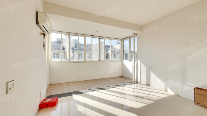 西新家园二手房实景图