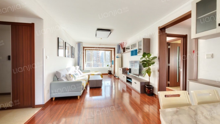 万科蓝山6期二手房实景图