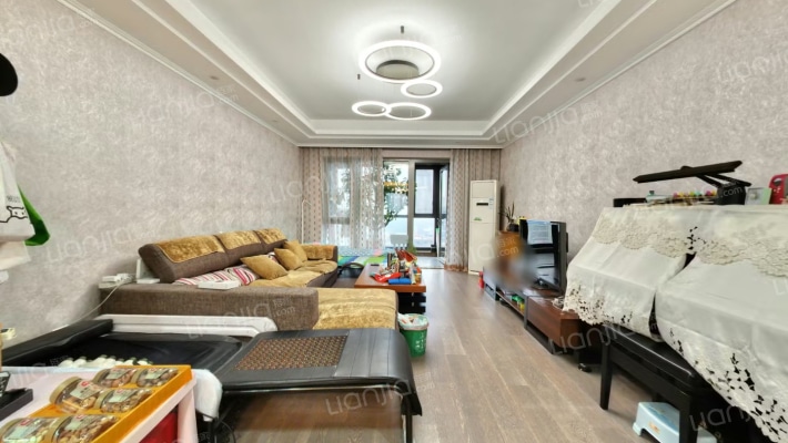 万科紫苑二手房实景图