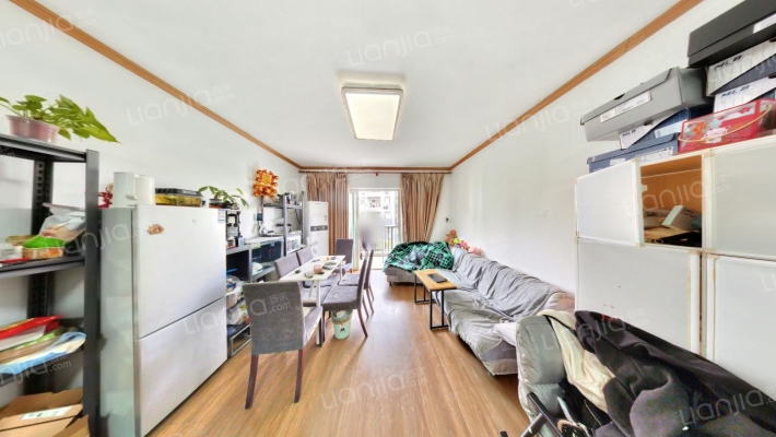 海富花园二手房实景图