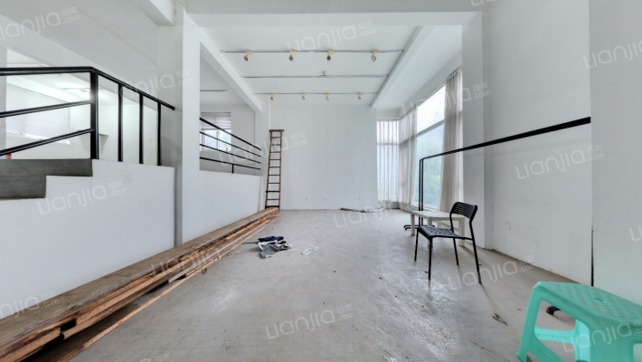 石湖嘉苑二手房实景图