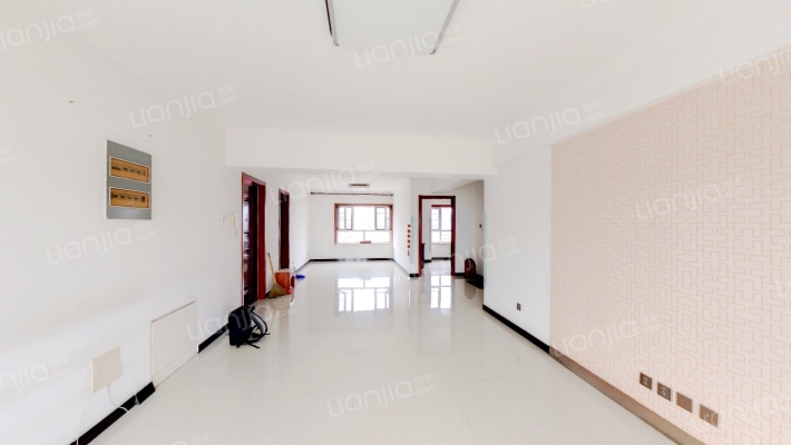 逸景阳光二手房实景图