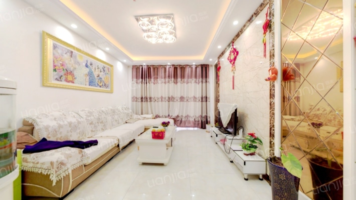 碧荷花园二手房实景图