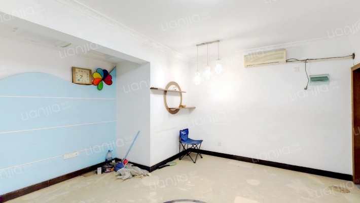 华中西路一百九十二号二手房实景图