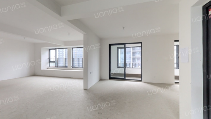 鸿翔中金鸿樾府二手房实景图