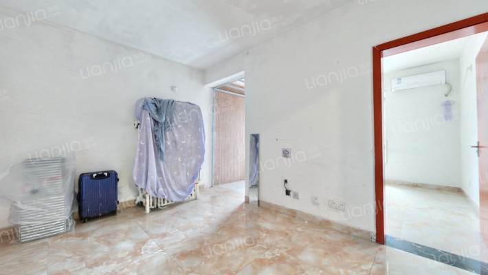 隆兴嘉苑二手房实景图