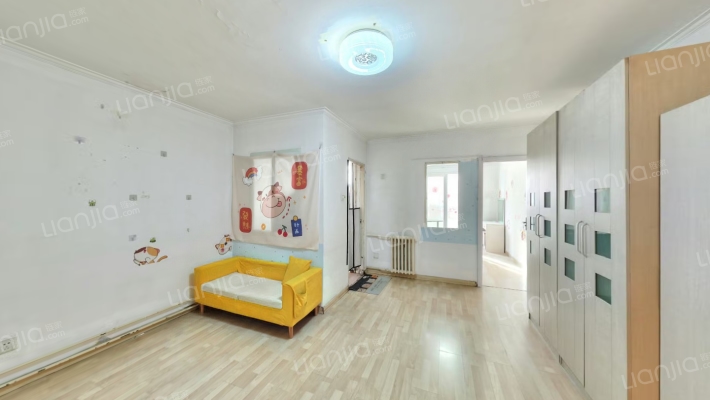 宝隆温泉公寓二手房实景图